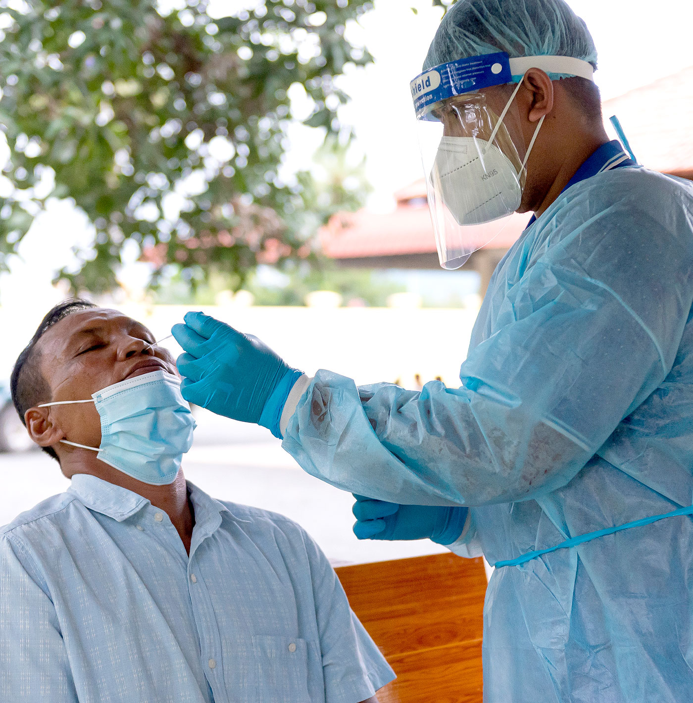 Health Poverty Action Visiting Hospitals at Kompong Chhnang & Battambong Province, (c) FIND / Dara Korn